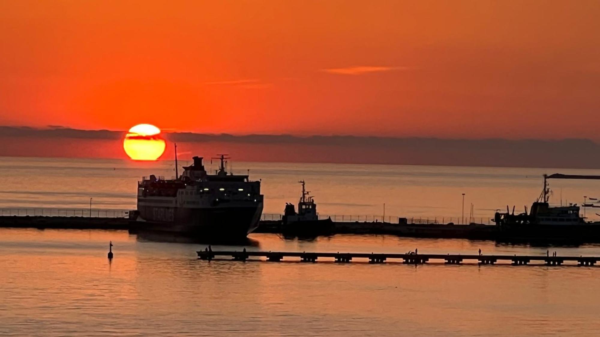 Marina Premium Hotel Vlore Bagian luar foto